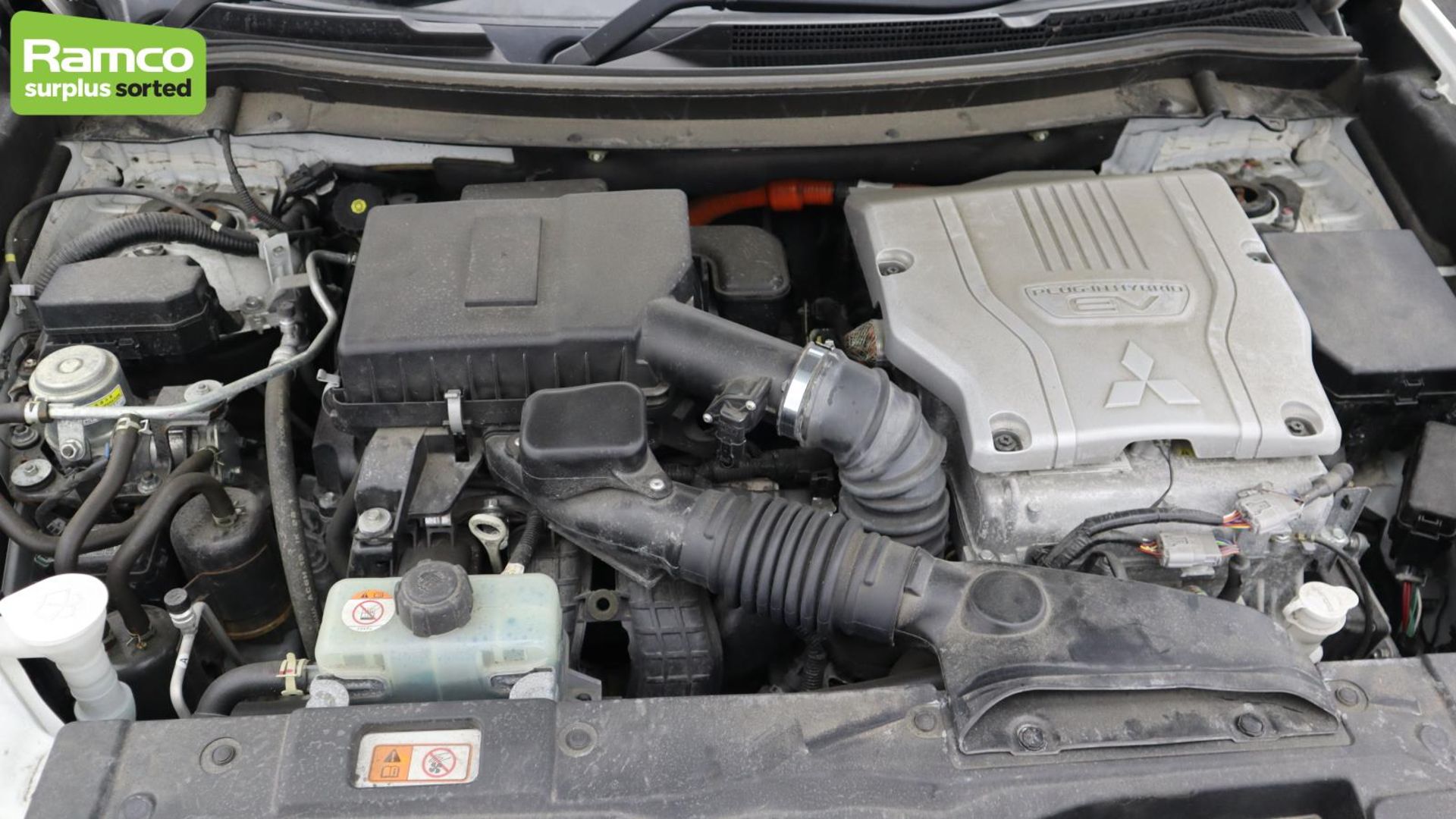 Mitsubishi Outlander 4HS PHEV CVT Estate - WN20 YGA - Image 39 of 45