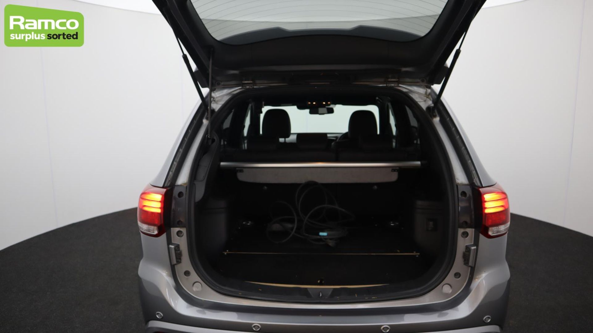 Mitsubishi Outlander 4HS PHEV CVT Estate - WN20 YFS - Image 30 of 52