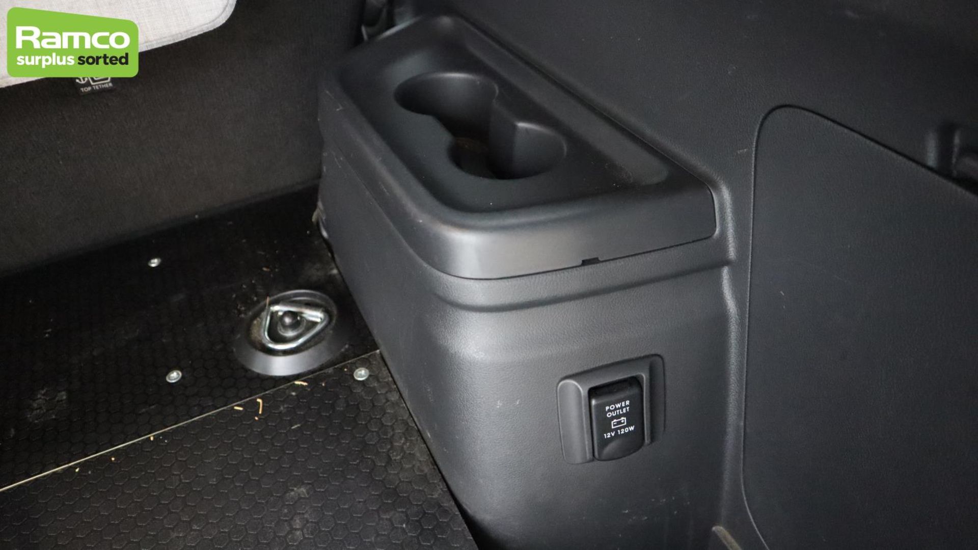 Mitsubishi Outlander 4HS PHEV CVT Estate - WN20 YFS - Image 34 of 52