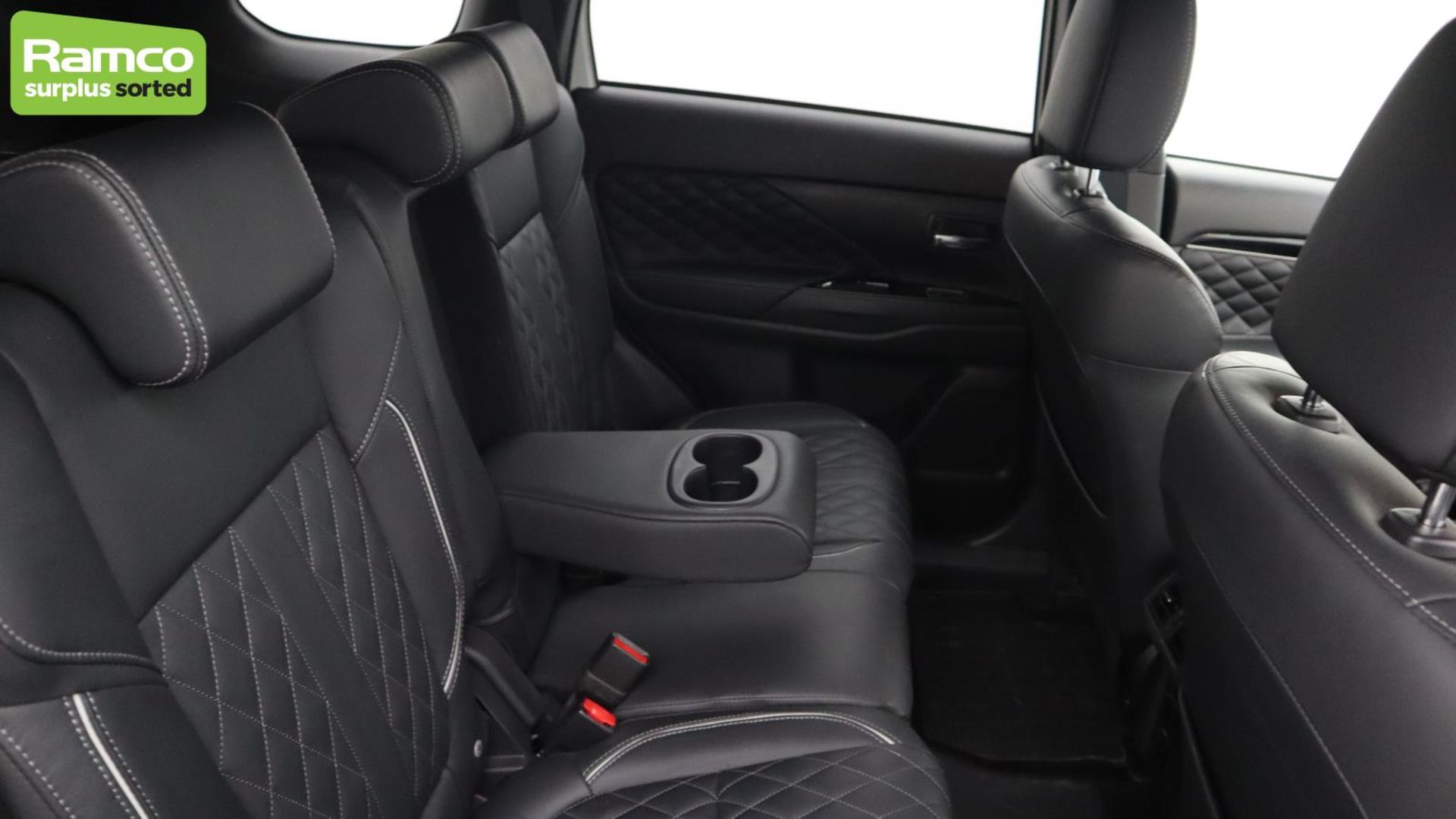 Mitsubishi Outlander 4HS PHEV CVT Estate - WN20 YGA - Image 23 of 45