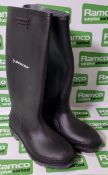 3x pairs of Dunlop Pricemastor rubber knee wellington boots - Black - 380PP eu37 - UK04