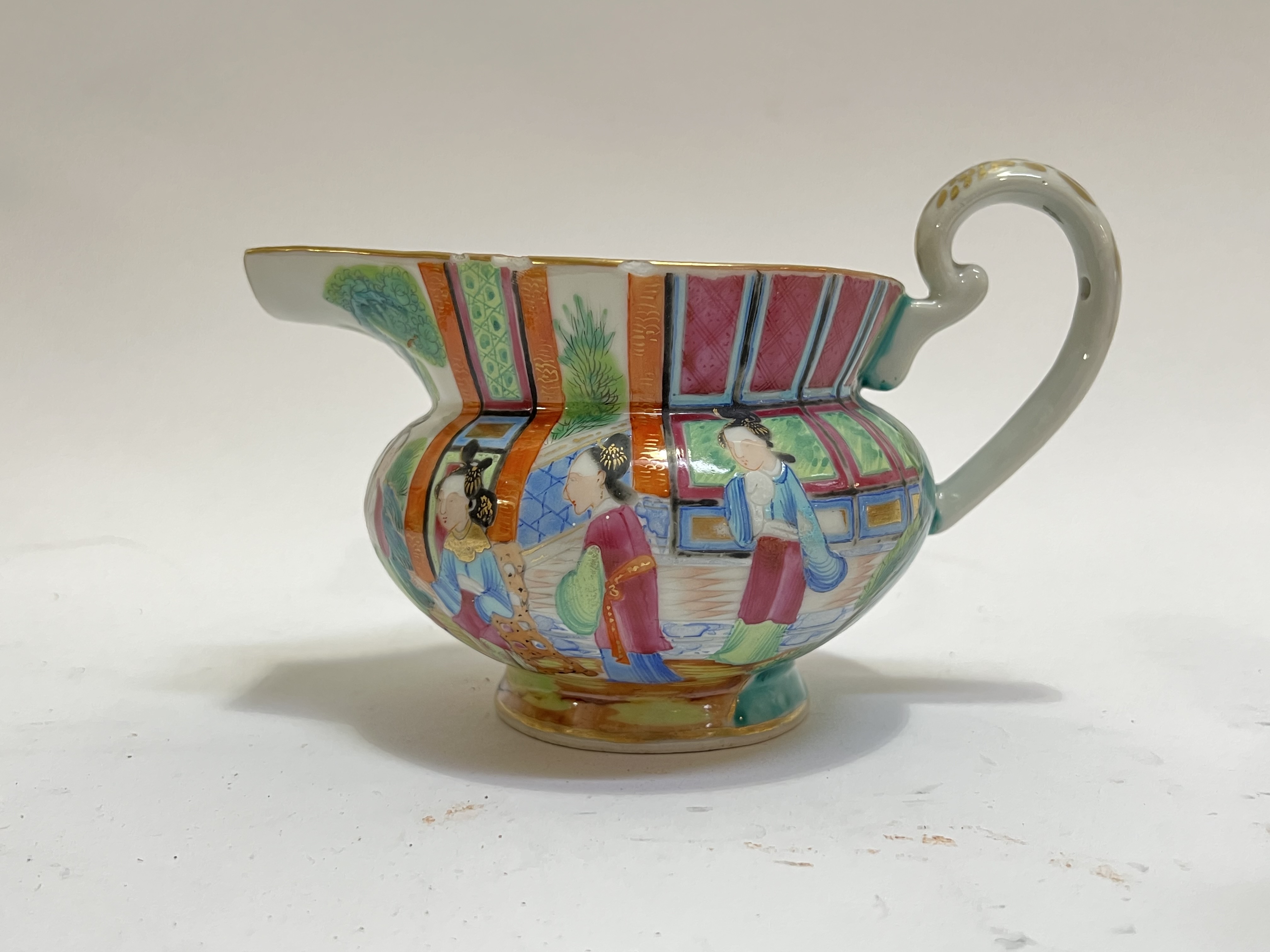A late Qing Dynasty Canton porcelain gourd form vase decorated in polychrome enamels with panel scen - Image 2 of 4