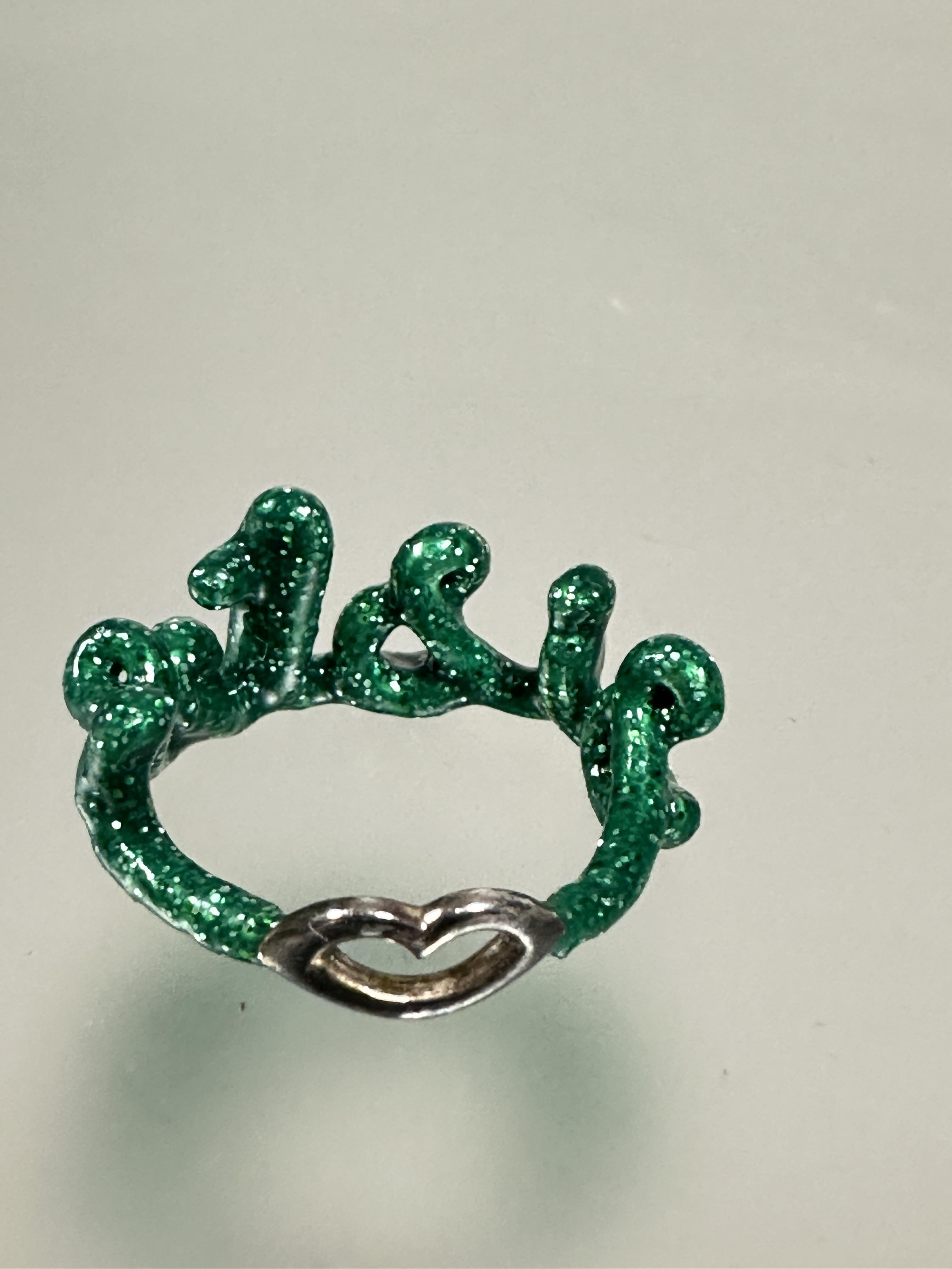 A Solange Azagury- Partridge silver green enamel Sister ring shows no signs of chips or damage K/L - Image 2 of 3
