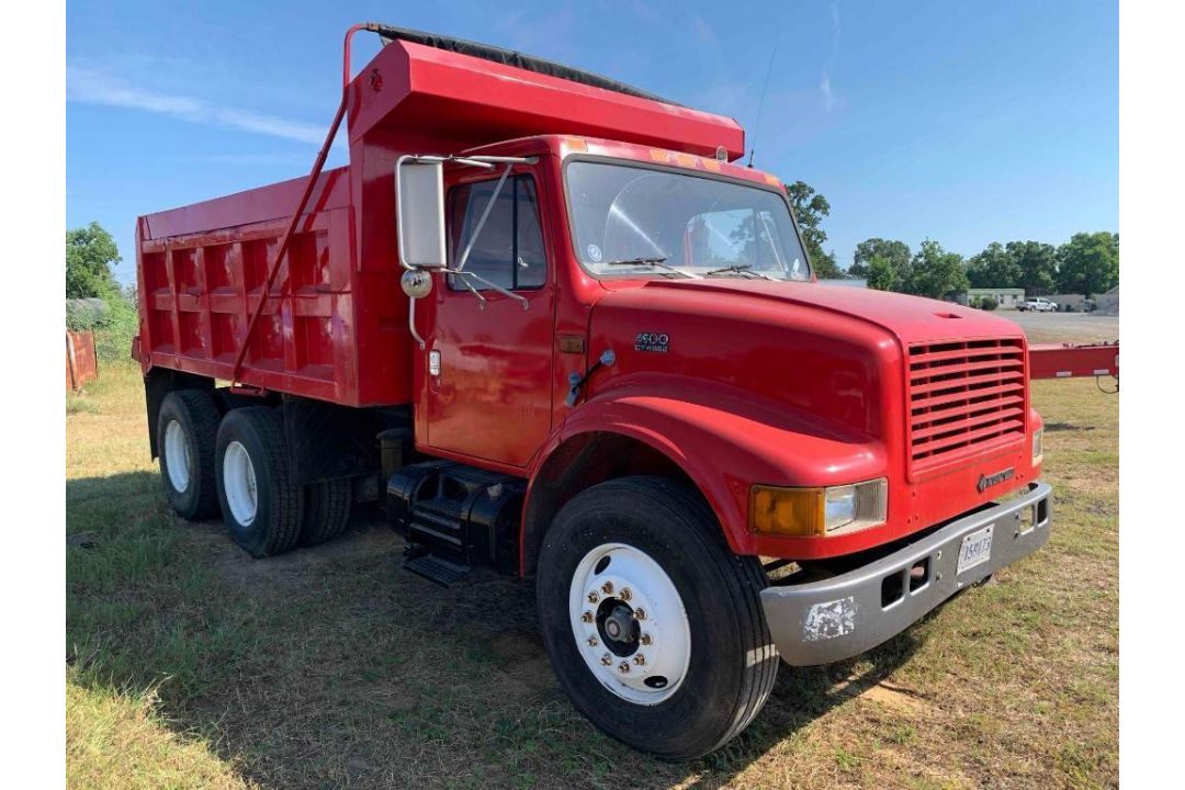 2000 Navistar International Dump Truck - Image 3 of 20