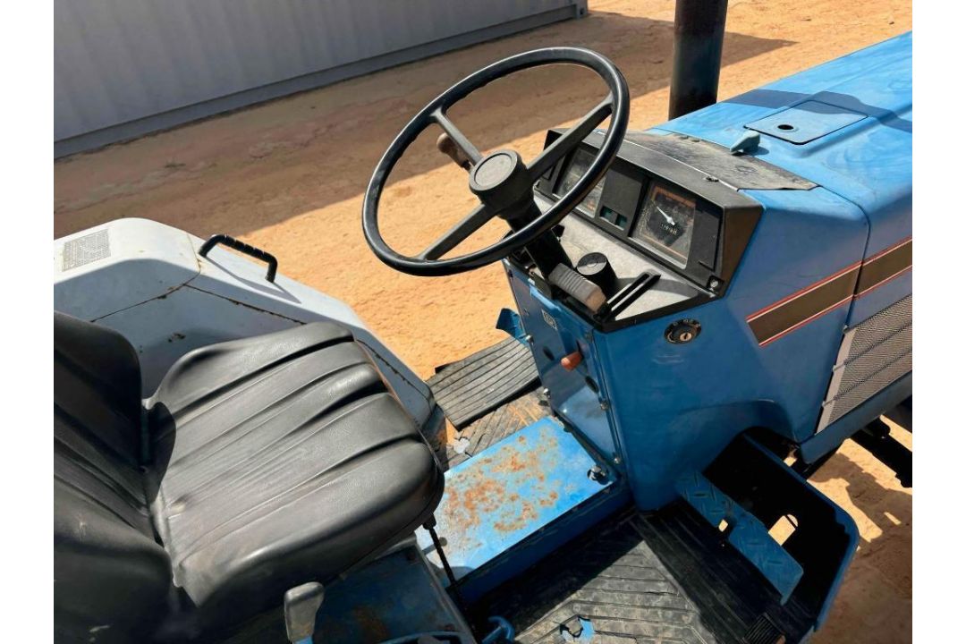 1987 Ford Tractor With Bush Hog Finish Mower - Image 9 of 9