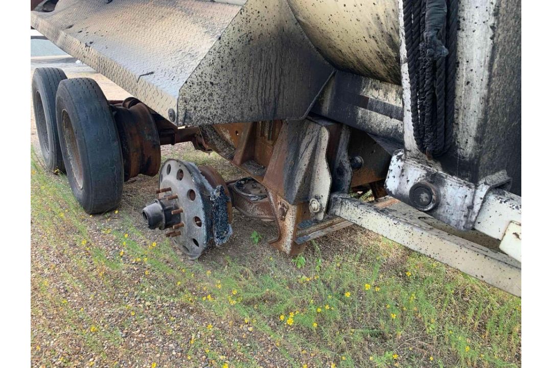 2014 Clements End Dump Trailer - Image 8 of 15