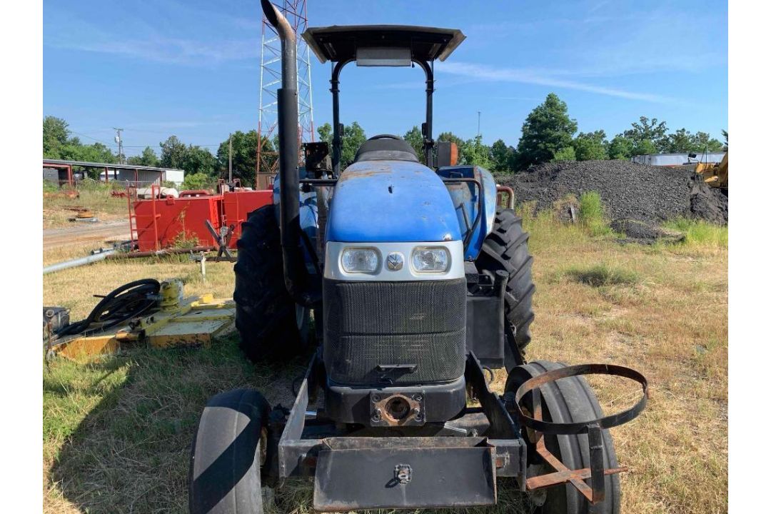 New Holland Power Shuttle Tractor - Image 9 of 18