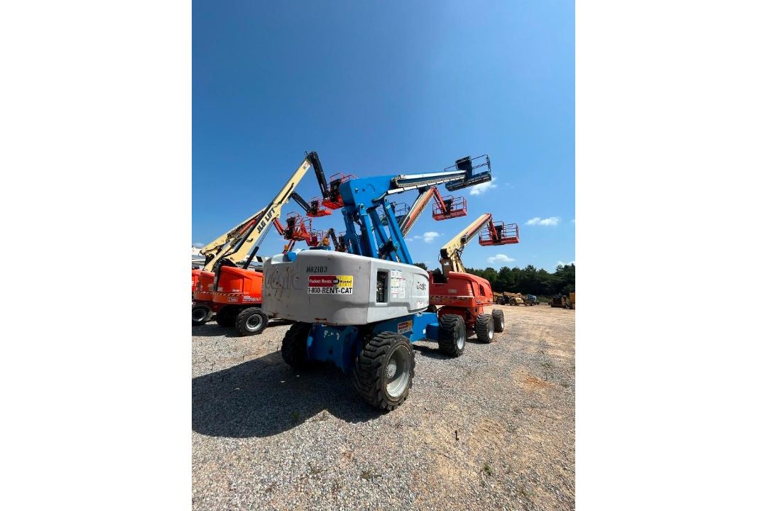 2016 Genie 80 ft Diesel Straight Boom 4x4 - Image 1 of 4