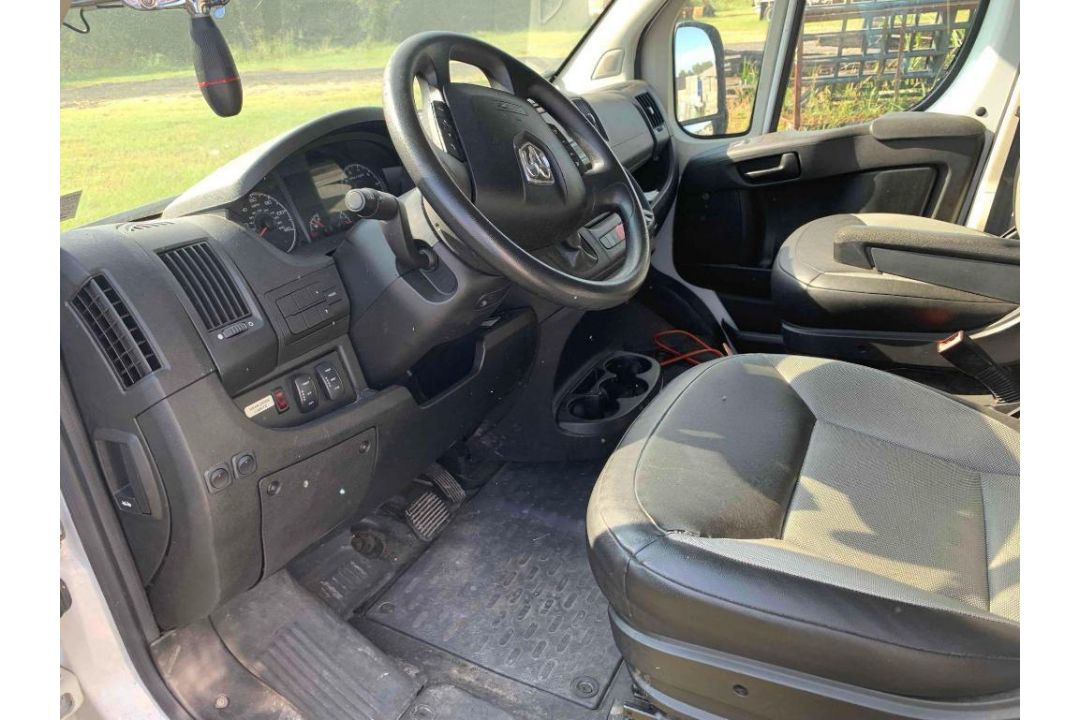 2015 Dodge Van - Image 11 of 20