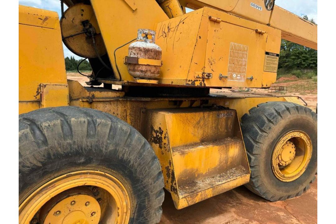 Grove Wheeled Crane - Image 15 of 15