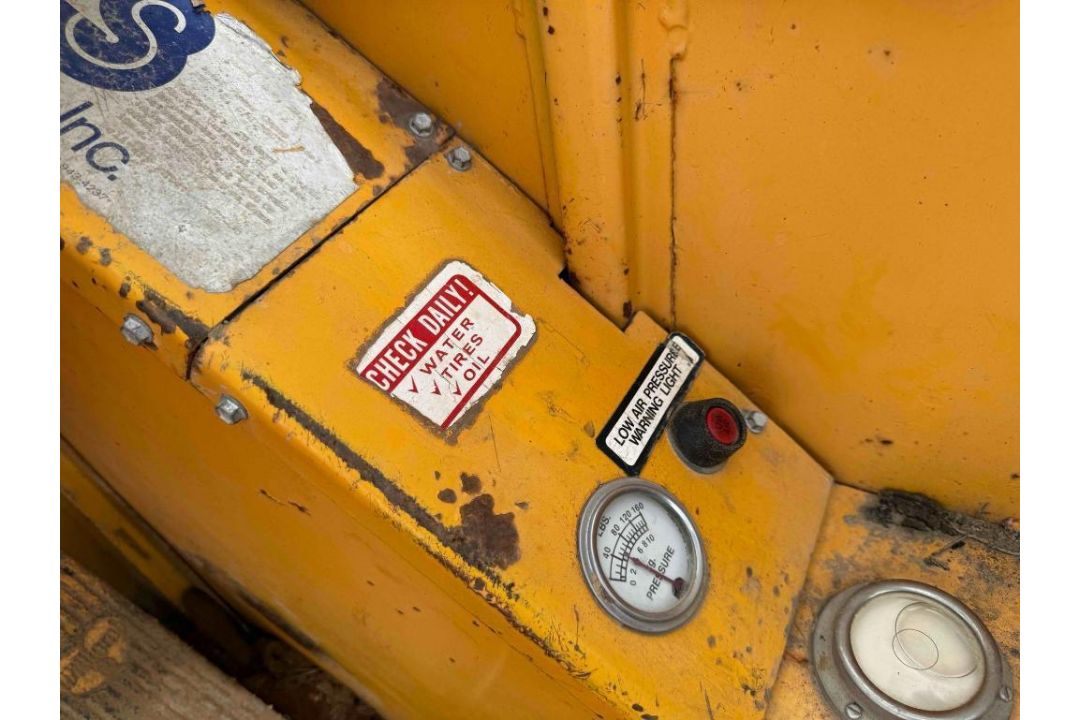 Grove Wheeled Crane - Image 10 of 15