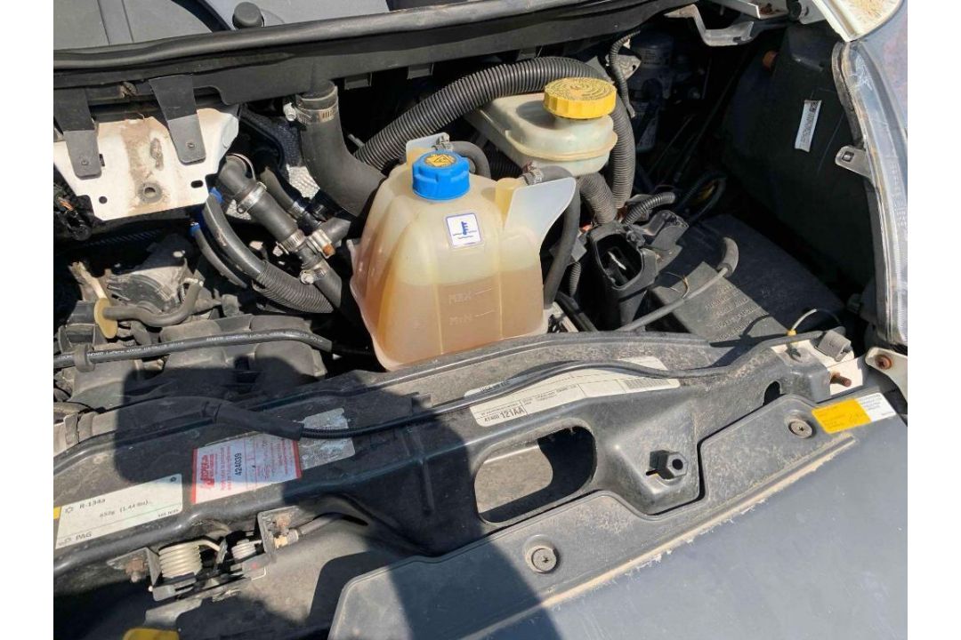 2015 Dodge Van - Image 16 of 20