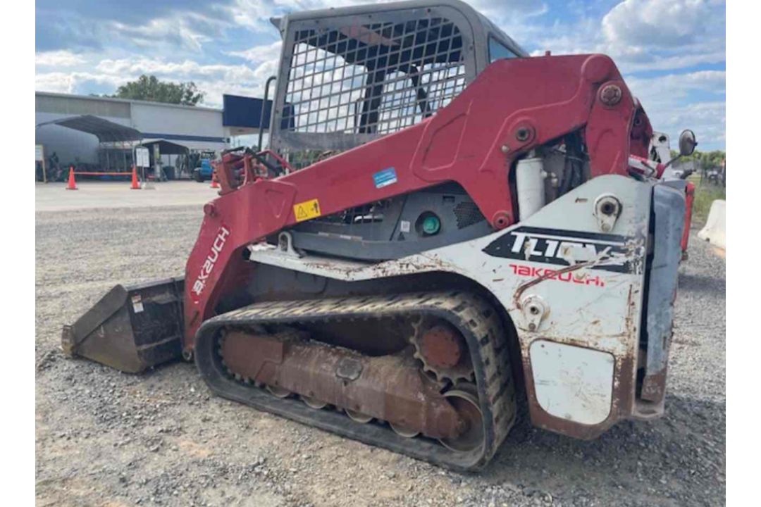 2018 Takeuchi Skid Steer - Image 3 of 5
