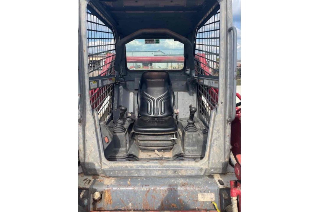 2018 Takeuchi Skid Steer - Image 4 of 5