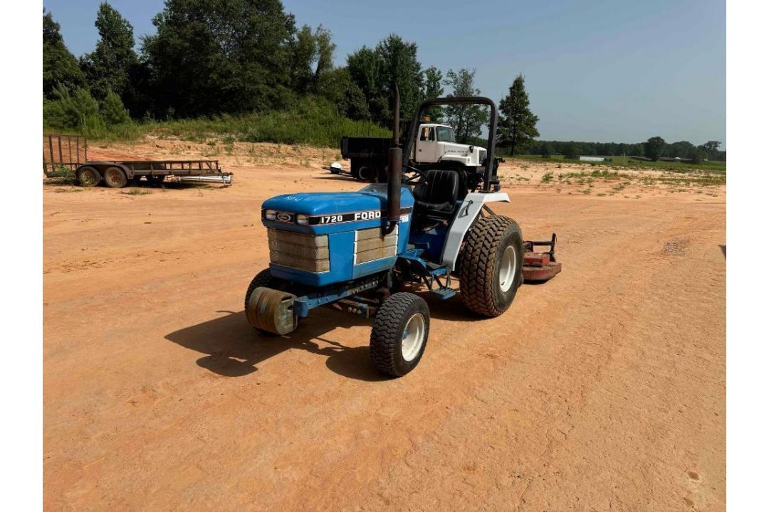 1987 Ford Tractor With Bush Hog Finish Mower - Image 1 of 9