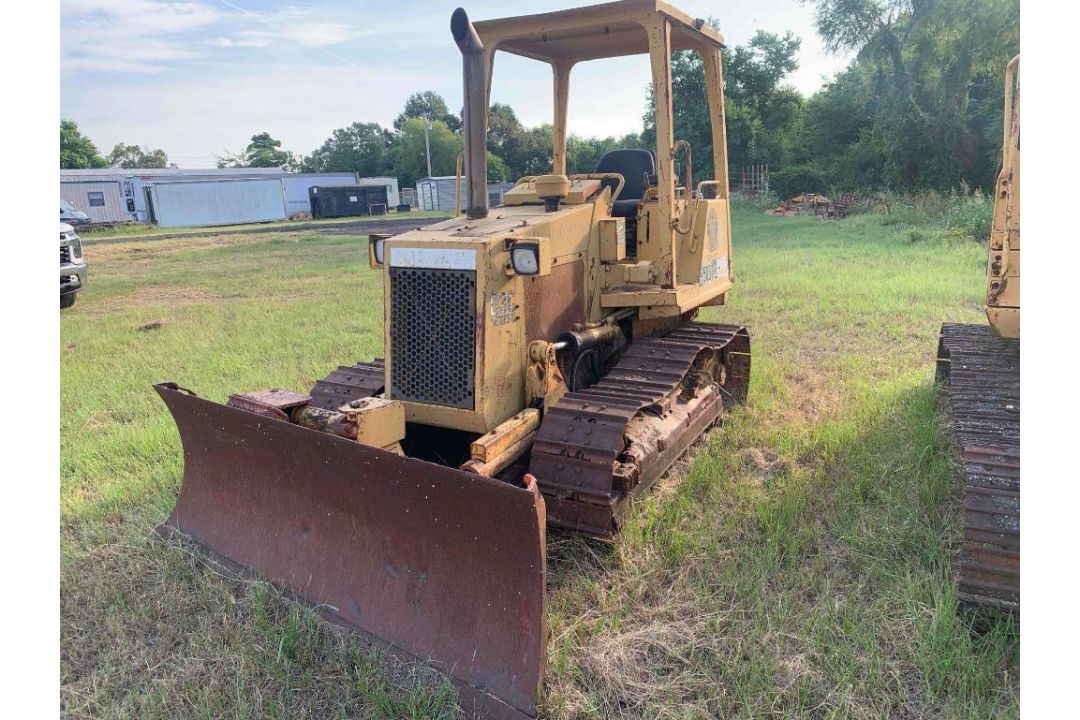 Caterpillar Dozer - Image 1 of 22