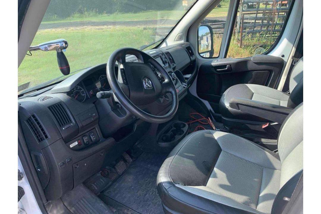 2015 Dodge Van - Image 10 of 20