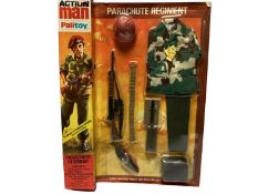 Palitoy Action Man (1970-1983) Parachute Regiment, in locker box packaging No.34301 (1)