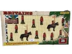 Britains Hand Painted Royal Canadian Mounted Police Gift Set, Eyes Right No.7695 (1)
