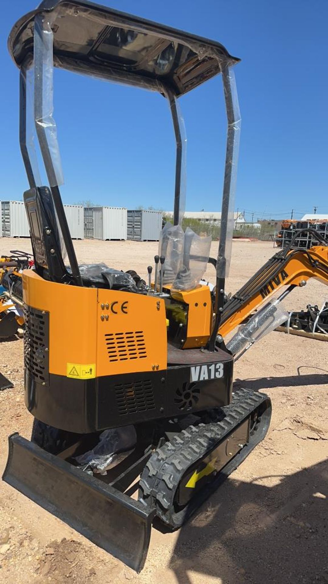 MIVA VA13 Mini Excavator - Image 17 of 20