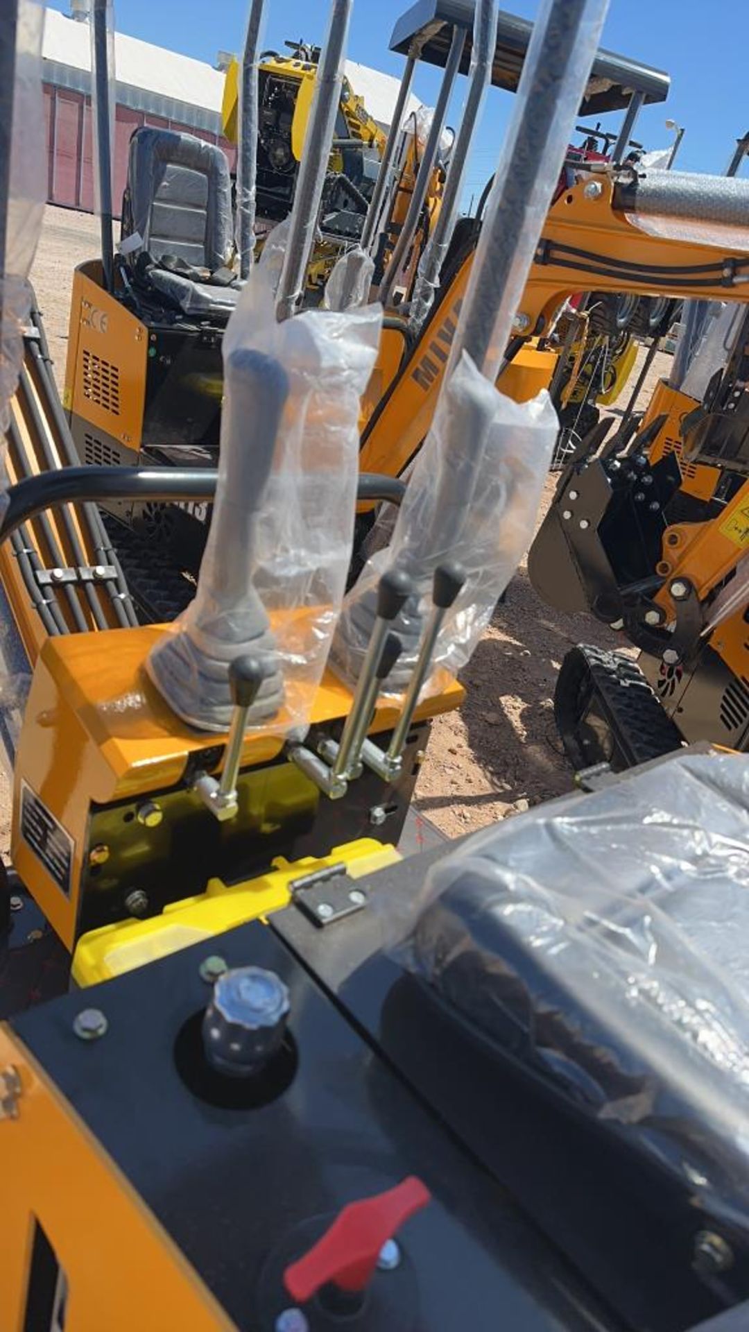 MIVA VA13 Mini Excavator - Image 11 of 20