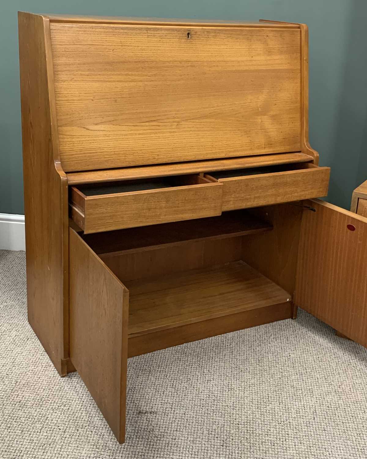 FOUR ITEMS OF MID-CENTURY FURNITURE comprising G Plan two piece lounge unit, fixed and adjustable - Image 5 of 7