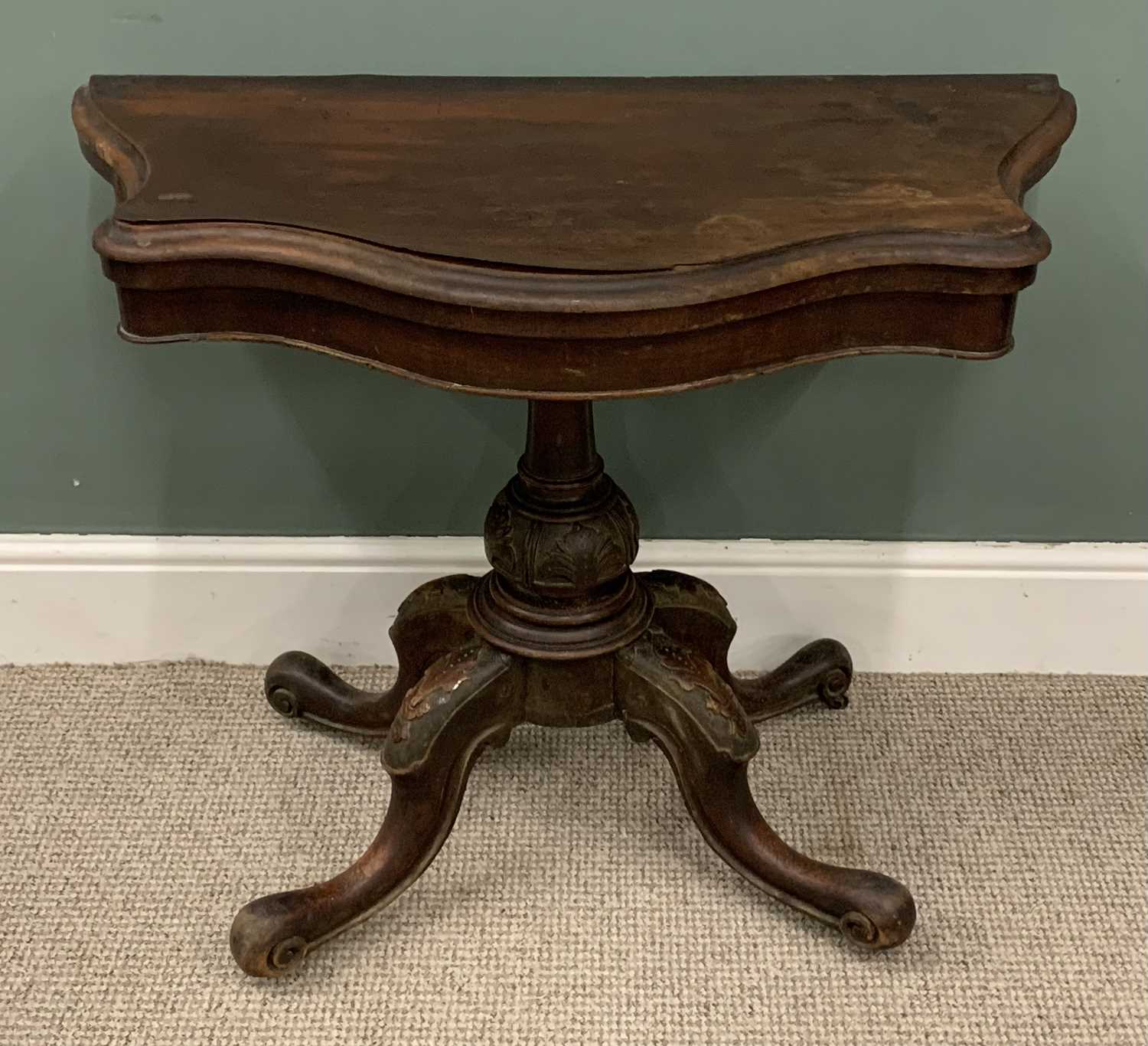 VICTORIAN FOLDOVER CARD TABLE, walnut later dressing table base (for restoration), serpentine top - Image 4 of 6
