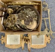 ART NOUVEAU & LATER COLLECTABLES GROUP, to include a pair of mirrored wall sconces with front lamp