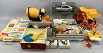 GROUP OF VINTAGE COLLECTABLE VEHICLES & CHILD'S TOYS including Diecast cars, some boxed, two