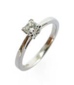 PLATINUM DIAMOND RING, the princess cut stone measuring 0.26cts approx., ring size H, 2.8gms