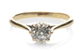 18CT GOLD DIAMOND SOLITAIRE RING, claw set, the single old European cut stone measuring 0.5cts
