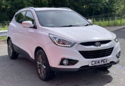 HYUNDAI ELH ESTATE CAR - registration number CX14 PGV, diesel, 1995cc, white, mileage