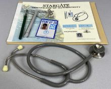 STARGATE SG1 (MGM TELEVISION 1997-2007) Carolyn Lam's ID badge and medical instruments, stethoscope,