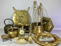 GROUP OF COLLECTABLES & METALWARE including cast metal kitchen scales with brass pans and weights,