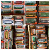 EXCLUSIVE FIRST EDITIONS 1..76 SCALE MODEL DIE CAST PUBLIC TRANSPORT VEHICLES, boxed, approx. 74