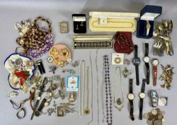 Jewellery, Collectables & Fine Art, Colwyn Bay