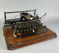 EARLY 20TH C. BLICKENSDERFER No7 PORTABLE TYPEWRITER, original oak wooden carry-case, '&/P/W/F/U'