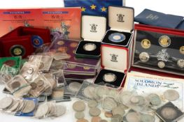 LARGE COLLECTION OF COLLECTABLE COINS including, 1995 Dove of Peace £2 Piedmont Silver Proof coin (
