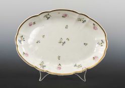 NANTGARW PORCELAIN OVAL DISH circa 1818-1820, decorated with floral sprigs, impressed mark NANT GARW