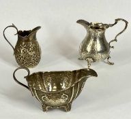 GROUP OF SMALL SILVER ITEMS, Georgian cream jug, acanthus capped loop handle, chased decoration on