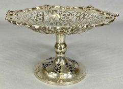 EDWARD VII CIRCULAR SILVER COMPORT, pierced top and circular foot, London 1907, W & C Sissons, 14cms