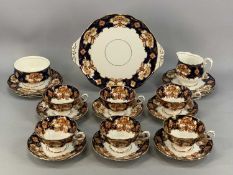 ROYAL ALBERT HEIRLOOM TEAWARE, quantity of pieces Provenance: private collection Conwy
