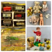VINTAGE TOYS & COLLECTABLES including Geyper Gol mechanical footballer, 58cms (h), Hornby