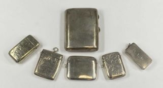 GROUP OF SMALL SILVER COLLECTABLES including Edward VII rectangular silver cigarette case with