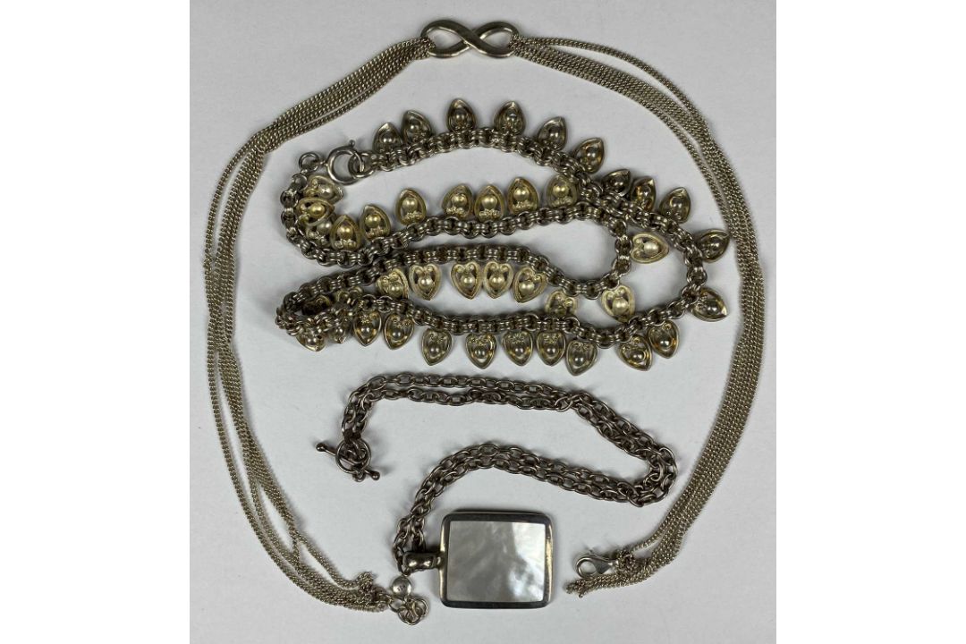 ASSORTED SILVER JEWELLERY including necklaces, seed pearl bar brooch, set of four buttons, horseshoe - Image 3 of 4