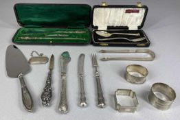 ASSORTED SILVER COLLECTABLES including a cased child's spoon and fork, Birmingham 1962, a cased