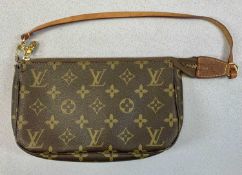 LOUIS VUITTON MONOGRAM POCHETTE ACCESSOIRES HANDBAG with detachable leather strap, label no. 89019