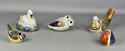FIVE ROYAL CROWN DERBY BIRD PAPERWEIGHTS, 'Swan', 'Owl', 'Dove', 'Robin' and 'Tit' with gold