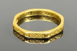 22CT GOLD OCTAGONAL BAND RING having engraved decoration, size L, 2.7gms Provenance: deceased estate