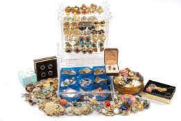 LARGE COLLECTION OF COSTUME JEWELLERY, mainly earrings and brooches (qty) Provenance: deceased